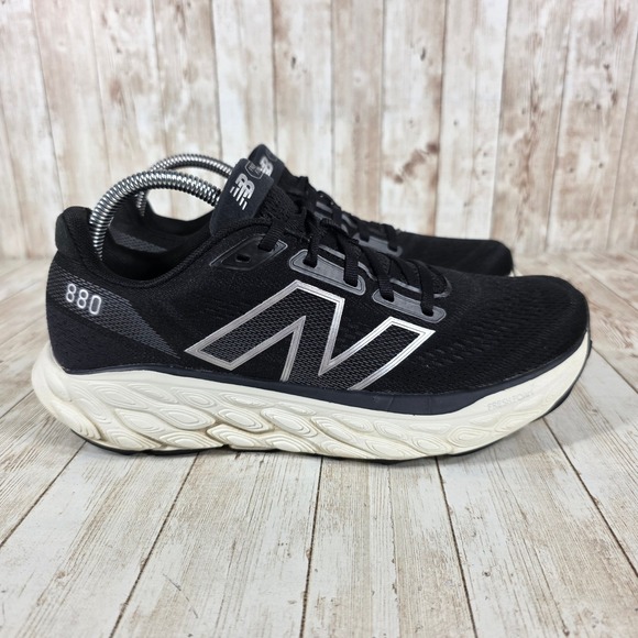 New Balance 880 Running‎ Shoes Fresh Foam Cushioning Black Silver 9.5 - Picture 1 of 8